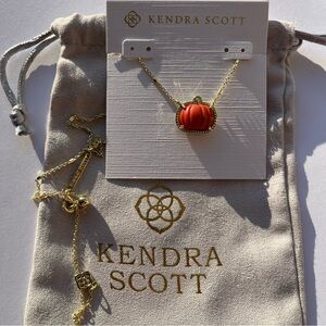 🎃✨Kendra Scott Pumpkin Gold Short Pendant Necklace New ✨